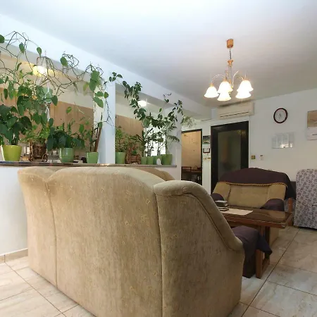 Apartment 1123 *